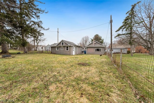4385 W 229th Street, Fairview Park, OH 44126