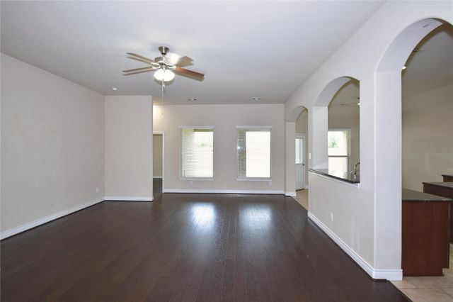 5623 S Denham Ridge Lane, Spring, TX 77389