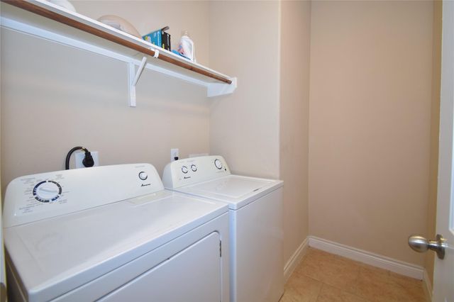 5623 S Denham Ridge Lane, Spring, TX 77389