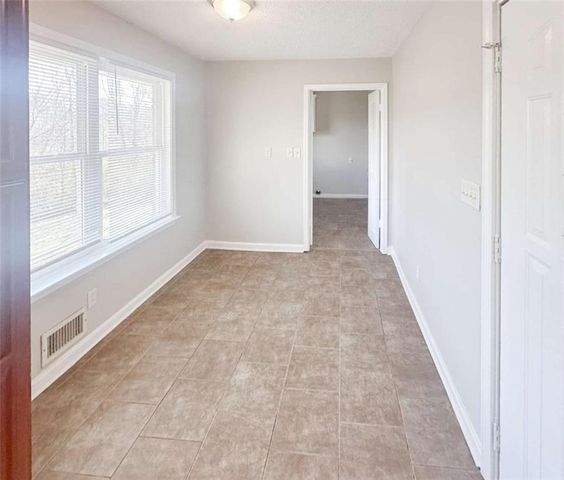 4060 W Stubbs Road W, South Fulton, GA 30349