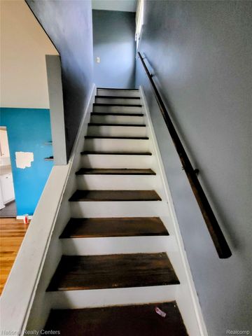 15867 Loreto Street, Roseville, MI 48066