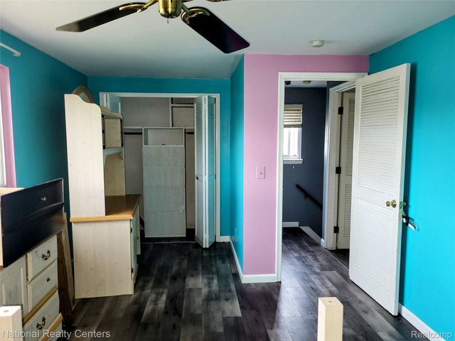 15867 Loreto Street, Roseville, MI 48066