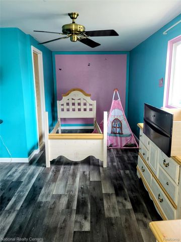 15867 Loreto Street, Roseville, MI 48066