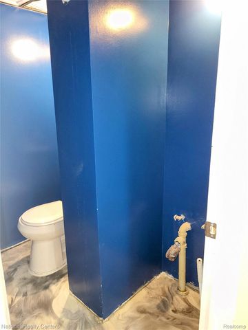 15867 Loreto Street, Roseville, MI 48066