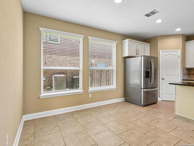 2949 Mistywood Ln, Schertz, TX 78108