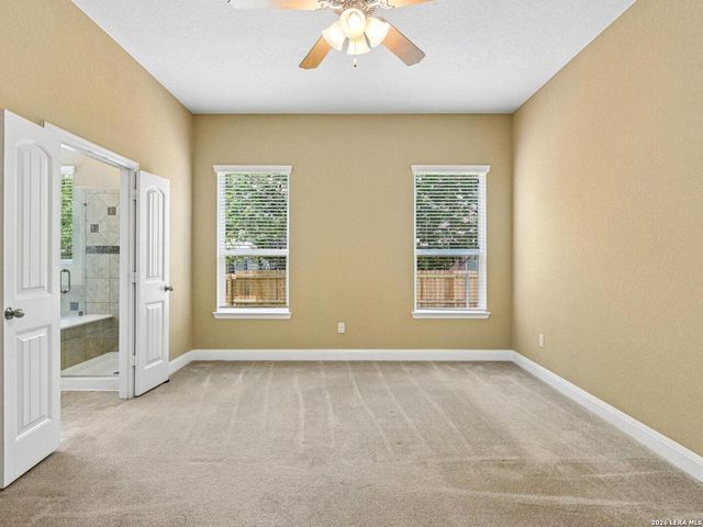 2949 Mistywood Ln, Schertz, TX 78108