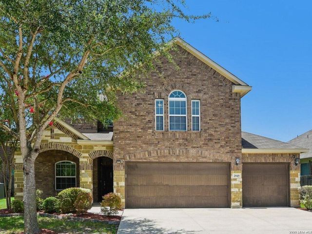 2949 Mistywood Ln, Schertz, TX 78108