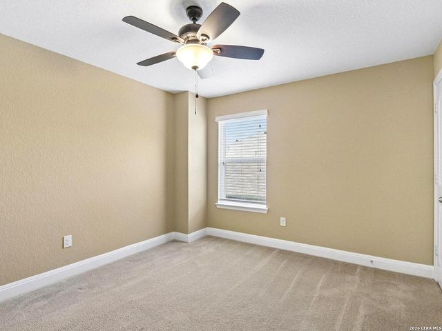 2949 Mistywood Ln, Schertz, TX 78108