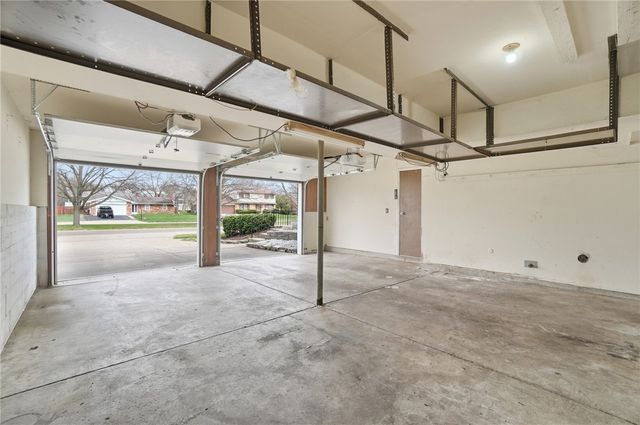 4061 Forest Ridge Boulevard, Riverside, OH 45424