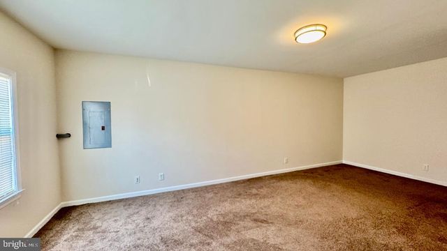 422 CALBURN CT, Bear, DE 19701