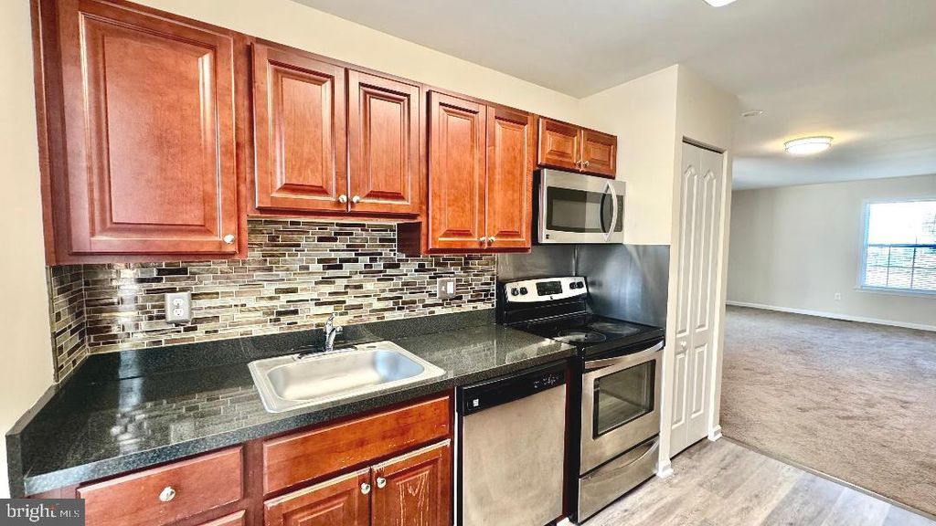 422 CALBURN CT, Bear, DE 19701