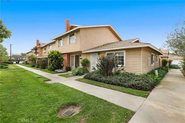 15940 Silvertip Court, Fountain Valley, CA 92708