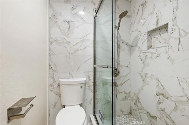 15940 Silvertip Court, Fountain Valley, CA 92708