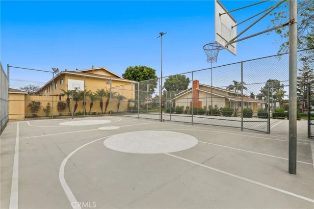 15940 Silvertip Court, Fountain Valley, CA 92708