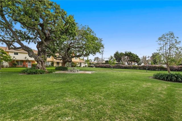 15940 Silvertip Court, Fountain Valley, CA 92708