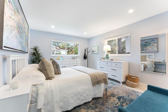 807 SE 11th Court, Fort Lauderdale, FL 33316
