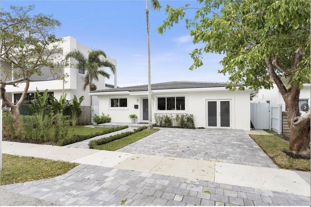807 SE 11th Court, Fort Lauderdale, FL 33316