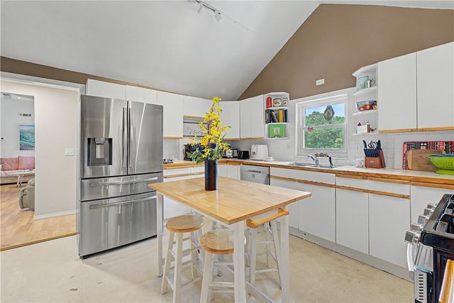 7936 W Wedington Drive, Fayetteville, AR 72704
