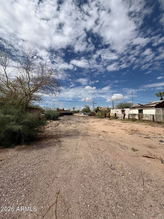 207 N TREKELL Road -, Casa Grande, AZ 85122 — exterior
