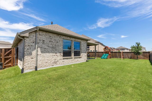 3817 Stonewood Drive, Little Elm, TX 75068