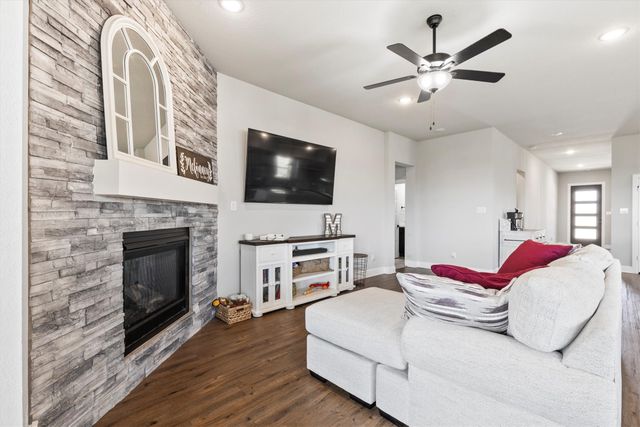 3817 Stonewood Drive, Little Elm, TX 75068