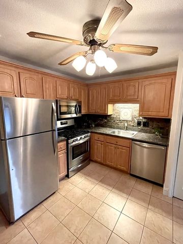 8 Kenmar Dr 58, Billerica, MA 01821