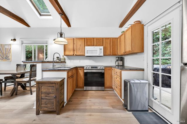 17731 Old Monte Rio Rd, Guerneville, CA 95446