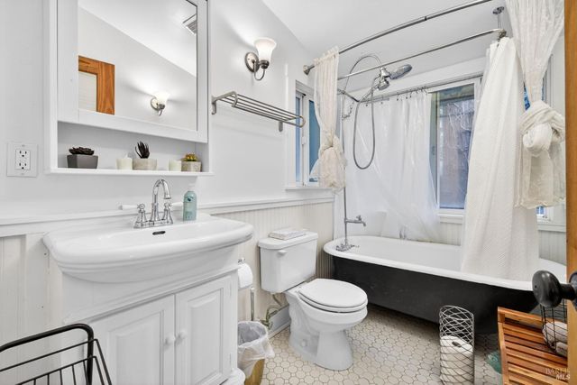 17731 Old Monte Rio Rd, Guerneville, CA 95446