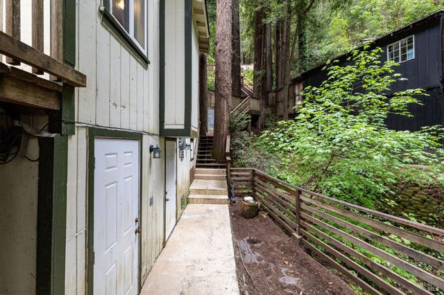 17731 Old Monte Rio Rd, Guerneville, CA 95446