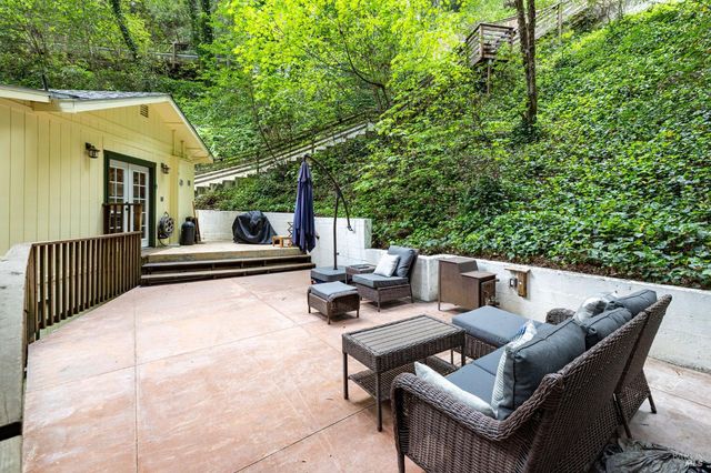 17731 Old Monte Rio Rd, Guerneville, CA 95446