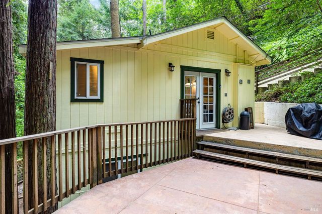 17731 Old Monte Rio Rd, Guerneville, CA 95446