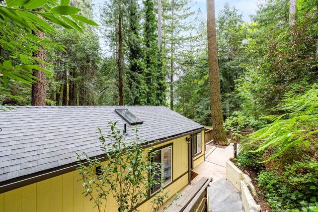 17731 Old Monte Rio Rd, Guerneville, CA 95446