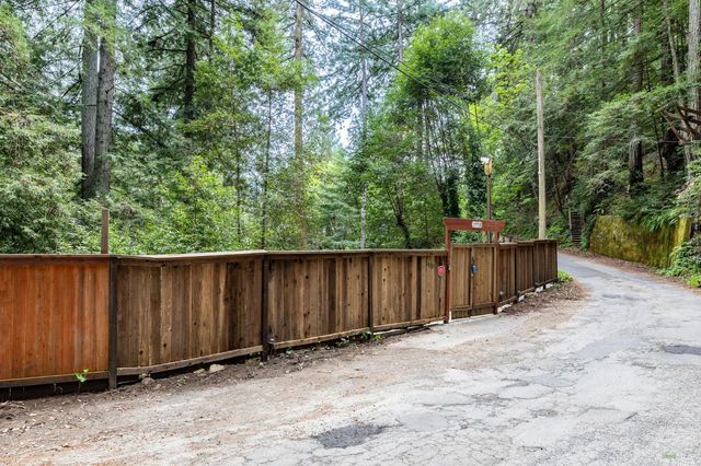 17731 Old Monte Rio Rd, Guerneville, CA 95446