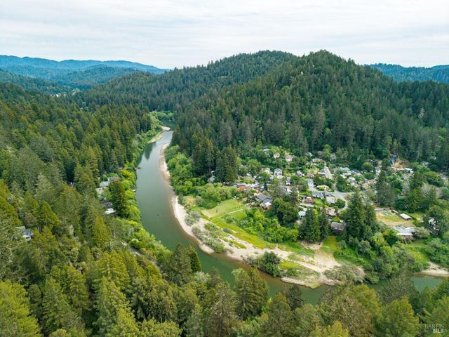 17731 Old Monte Rio Rd, Guerneville, CA 95446