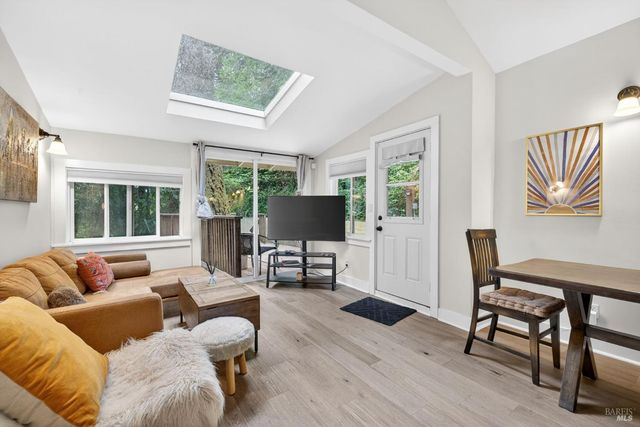 17731 Old Monte Rio Rd, Guerneville, CA 95446