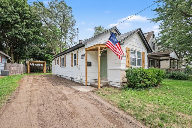 2856 Longstreet Avenue SW, Wyoming, MI 49509