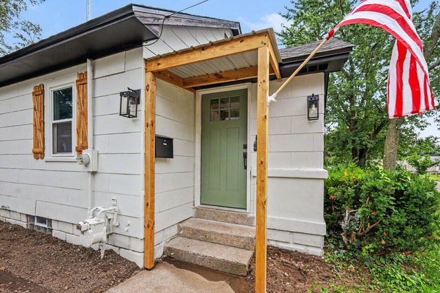 2856 Longstreet Avenue SW, Wyoming, MI 49509