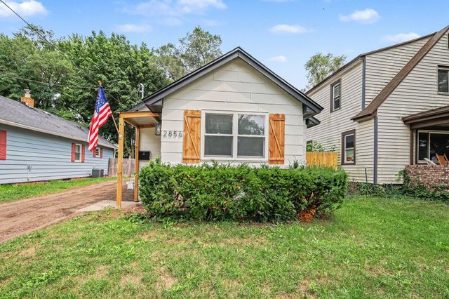 2856 Longstreet Avenue SW, Wyoming, MI 49509