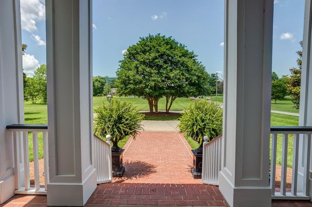 402 Granny White Pike, Brentwood, TN 37027