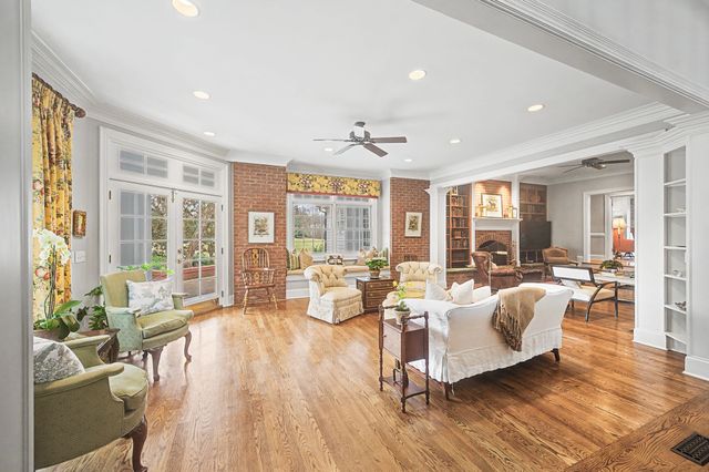 402 Granny White Pike, Brentwood, TN 37027