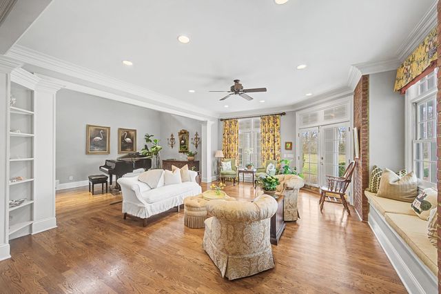 402 Granny White Pike, Brentwood, TN 37027