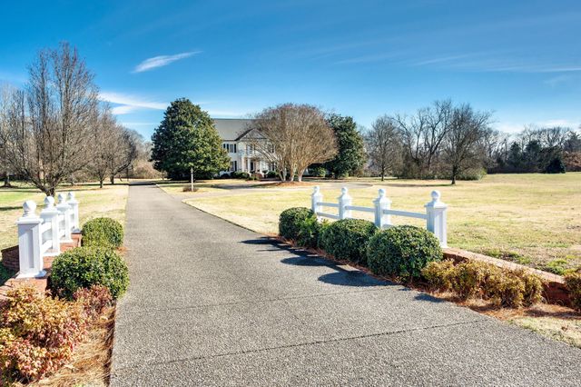 402 Granny White Pike, Brentwood, TN 37027