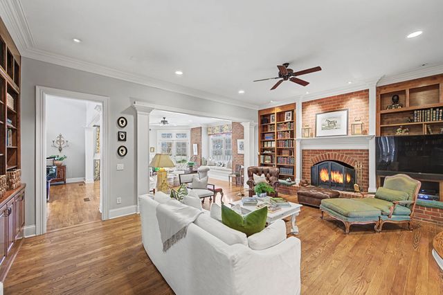 402 Granny White Pike, Brentwood, TN 37027