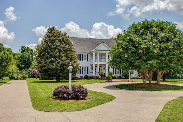 402 Granny White Pike, Brentwood, TN 37027