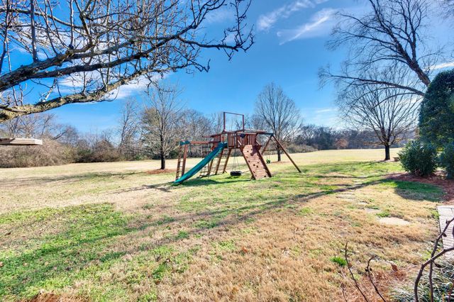 402 Granny White Pike, Brentwood, TN 37027