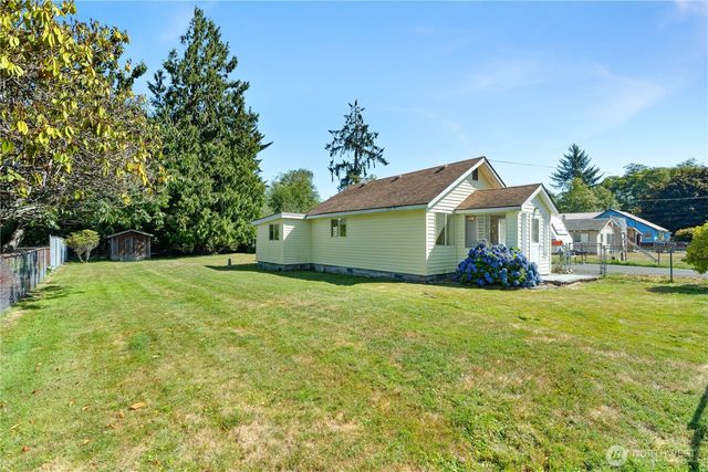 208 E Huntley Street, Aberdeen, WA 98520