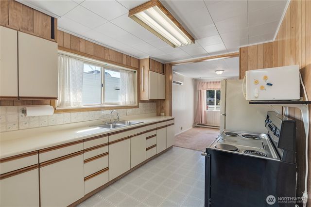 208 E Huntley Street, Aberdeen, WA 98520