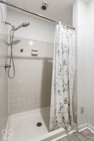 6485 Bayside South, Indianapolis, IN 46250
