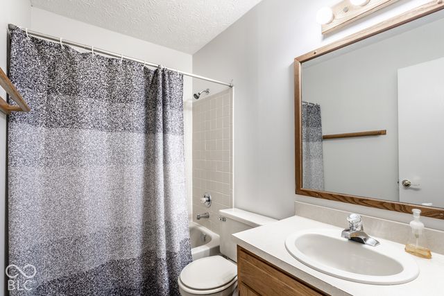 6485 Bayside South, Indianapolis, IN 46250