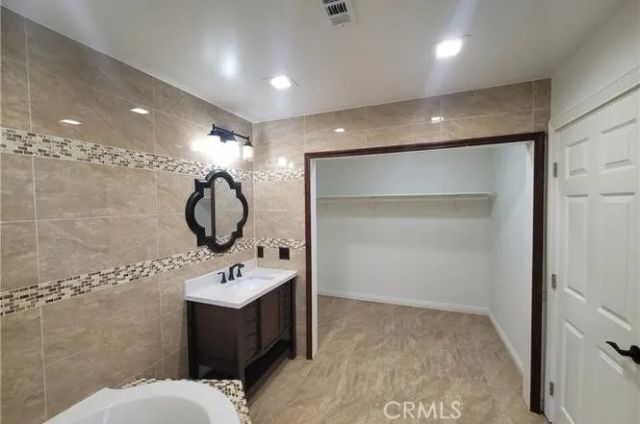 11076 Sharp Avenue C, Mission Hills (san Fernando), CA 91345